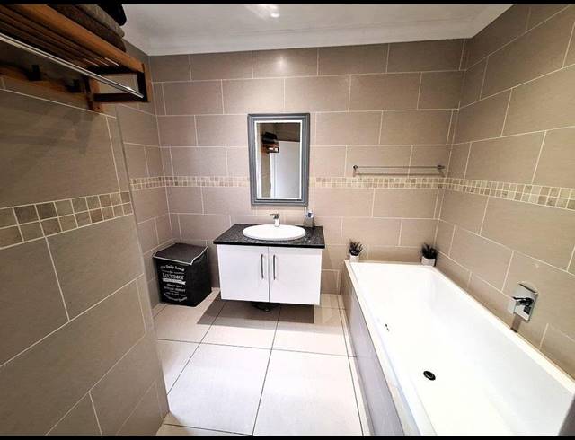 3 BEDROOM DUPLEX FOR SALE IN BRACKENHURST